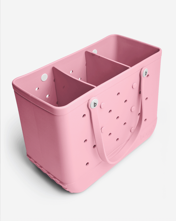 R_WI24_Still_Life_021_251_V2_CROP_066794cb-0ce3-4900-98f0-c23c375607c0